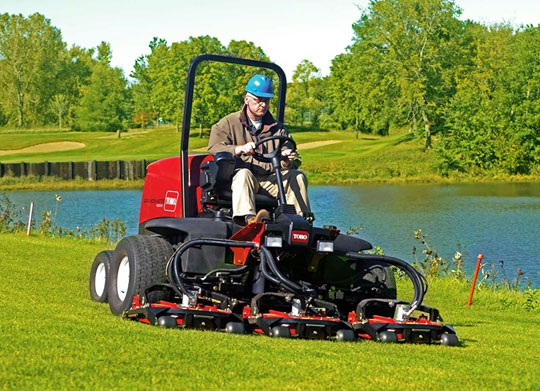 toro-grounds-master-4300-for-sports-ground-maintenance-in-india